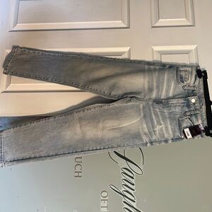 Super high rise curvy fit capris